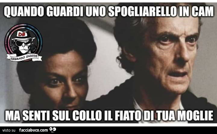 Quando guardi uno spogliarello in cam ma senti sul collo