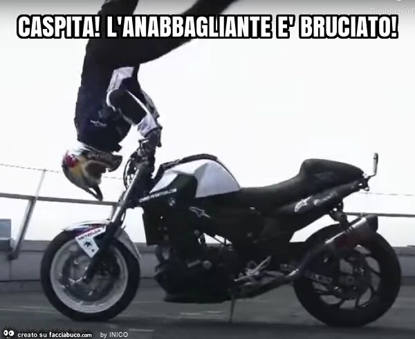 Caspita! L'anabbagliante è bruciato